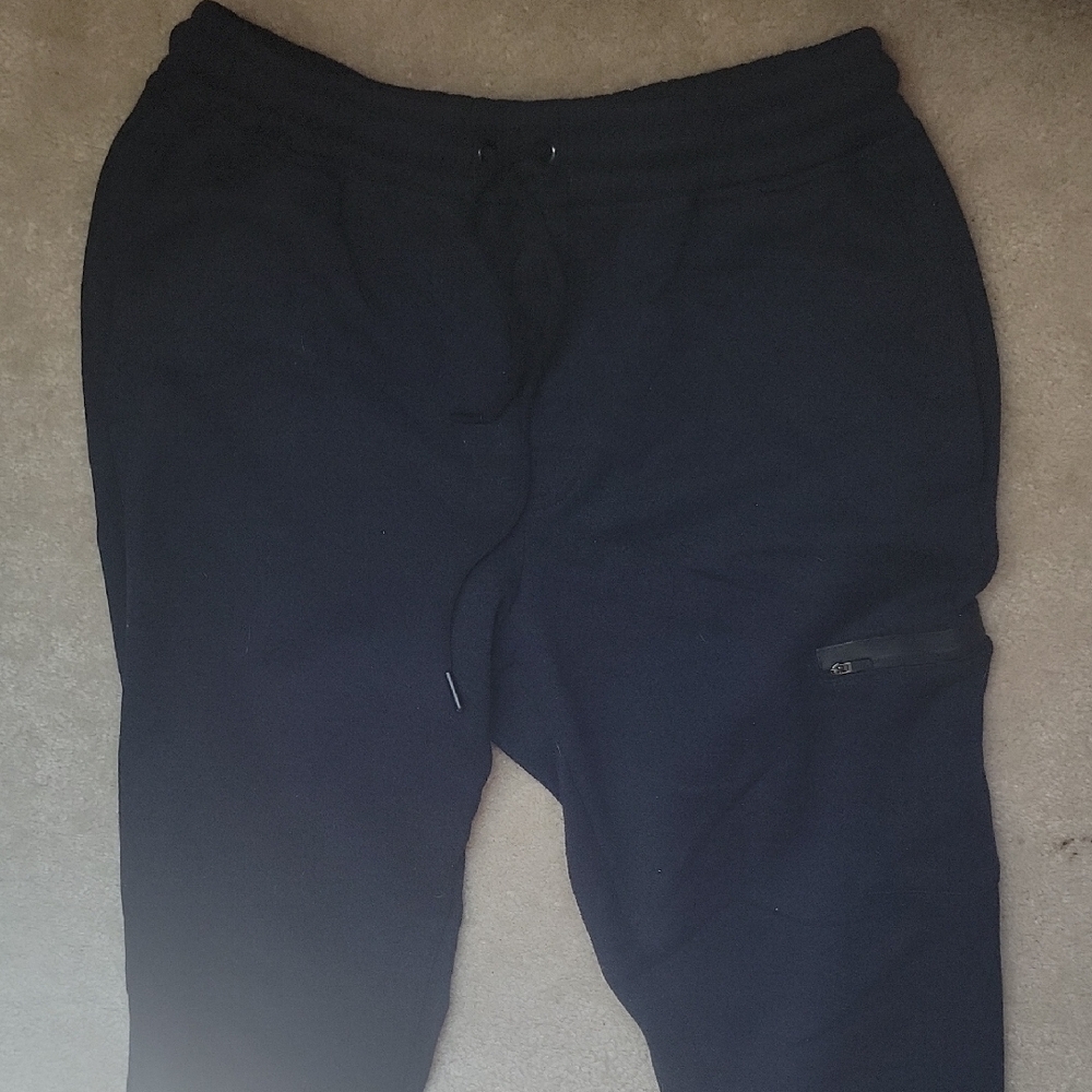 Men's Black Jogger Sweatpants with Zip Pocket